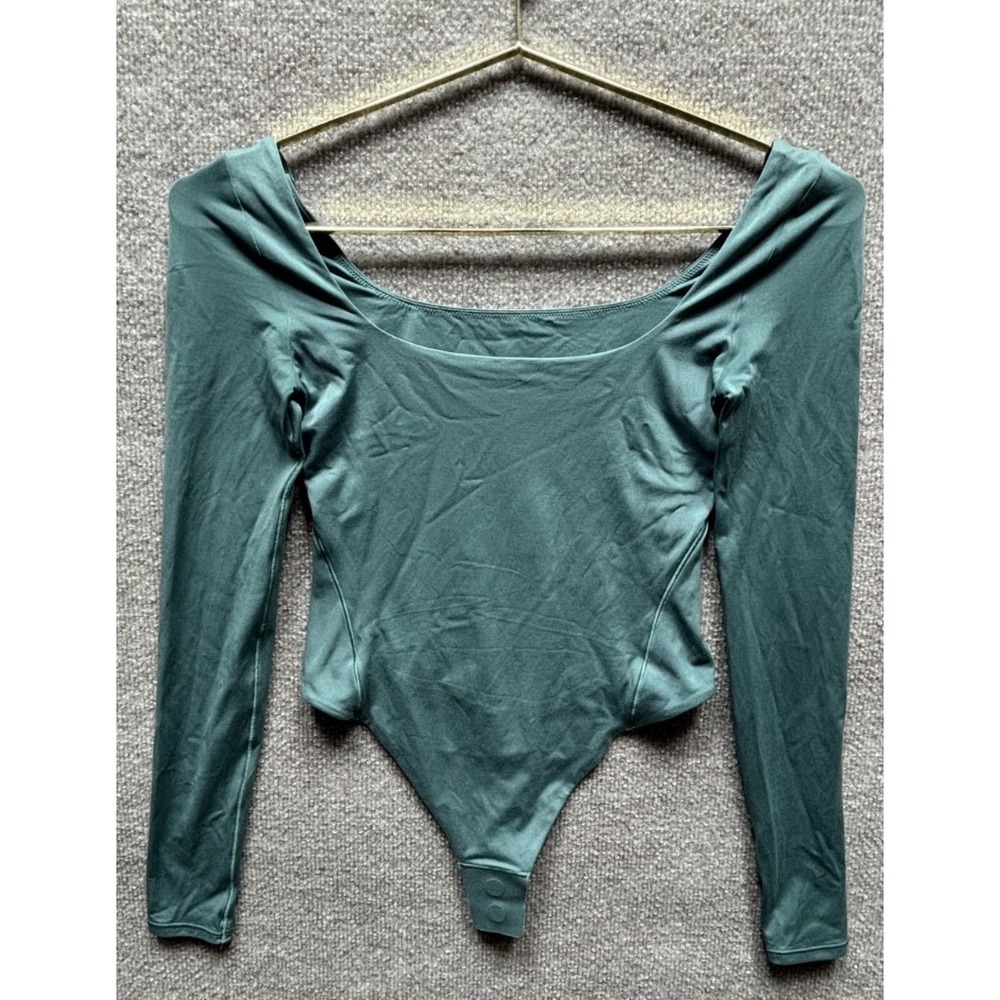 Lululemon‎ Wundermost Ultra-Soft Nulu Square-Neck Bodysuit Green Size XS EUC